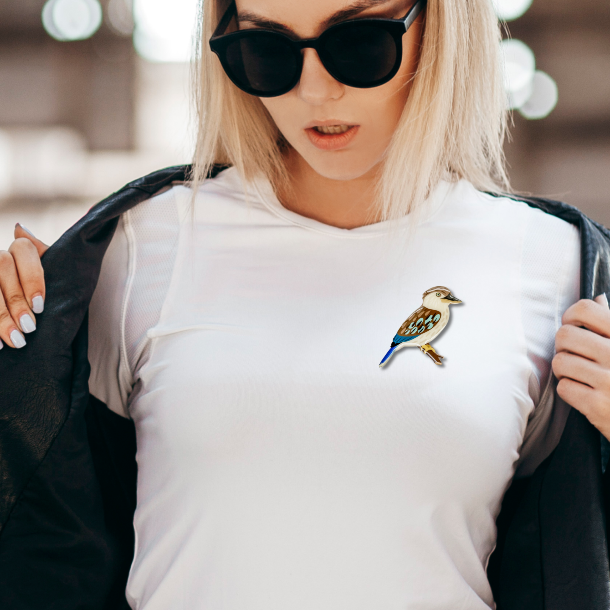 Blue-winged Kookaburra Brooch